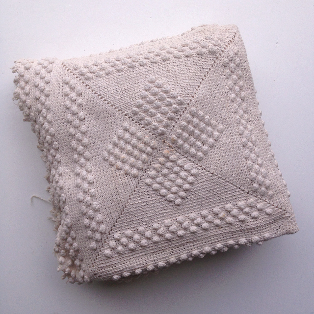 BLANKET (Throw), Cream Bobble